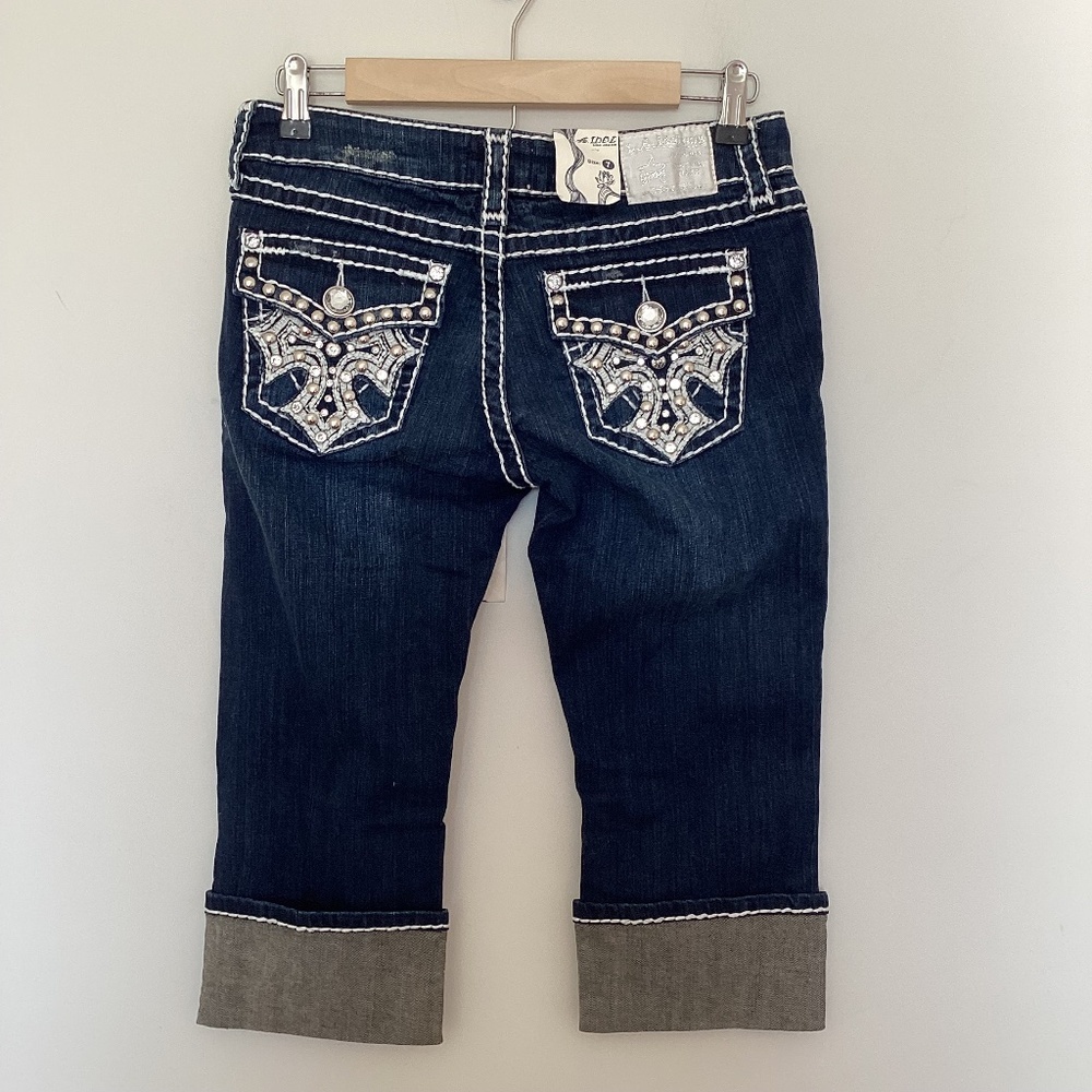 NWT LA IDOL Junior Sz 7 5051RCP Flap Pocket Bling Chunky Stitch Capri Jeans